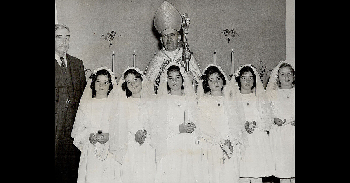 They Were The World's First All-Girl Sextuplets, Now The Waltons Are All Grown Up