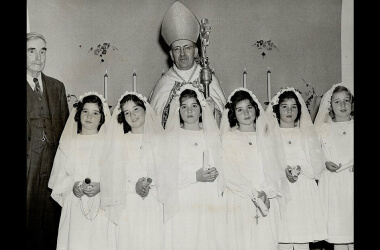 They Were The World's First All-Girl Sextuplets, Now The Waltons Are All Grown Up