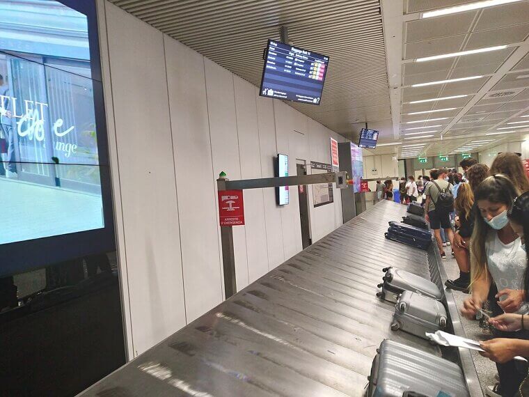 Free Checked Luggage