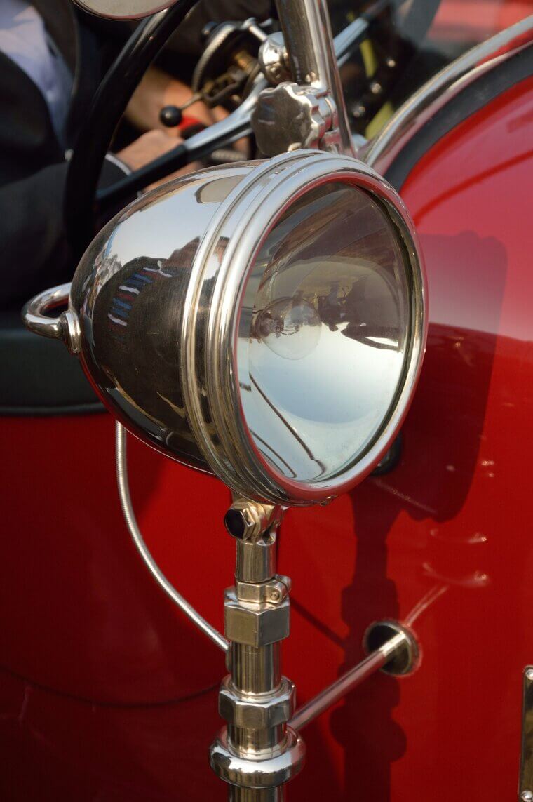 The First Electric Headlights on Cars