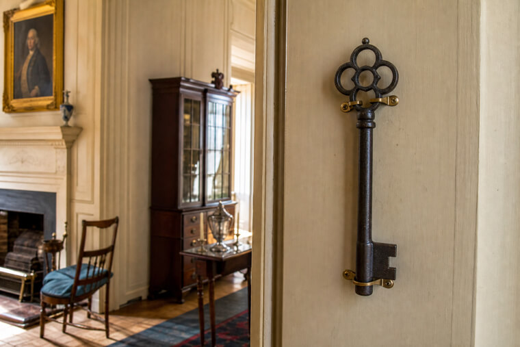 Mount Vernon Keeps Washington's Dentures Story Alive