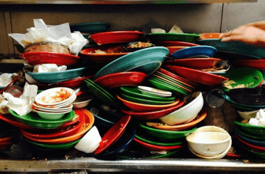 Kitchen Habits That Attract Bugs Faster