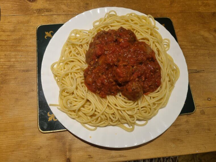 Spaghetti With Meatballs