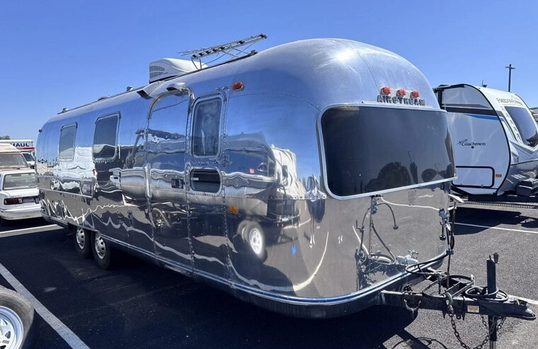 1972 Airstream International Overlander - $108,500.00