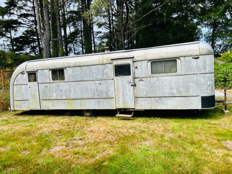 1948 Vagabond 29' - $2,500.00