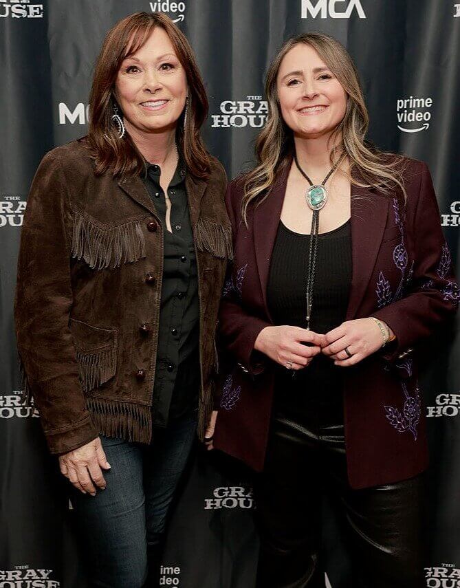Suzy Bogguss: Releasing Independent Music and Touring