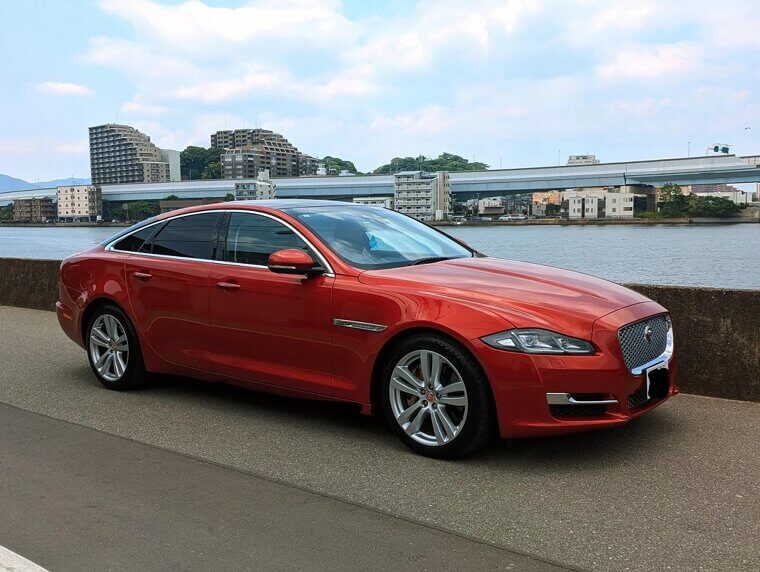 Jaguar XJ - Invest