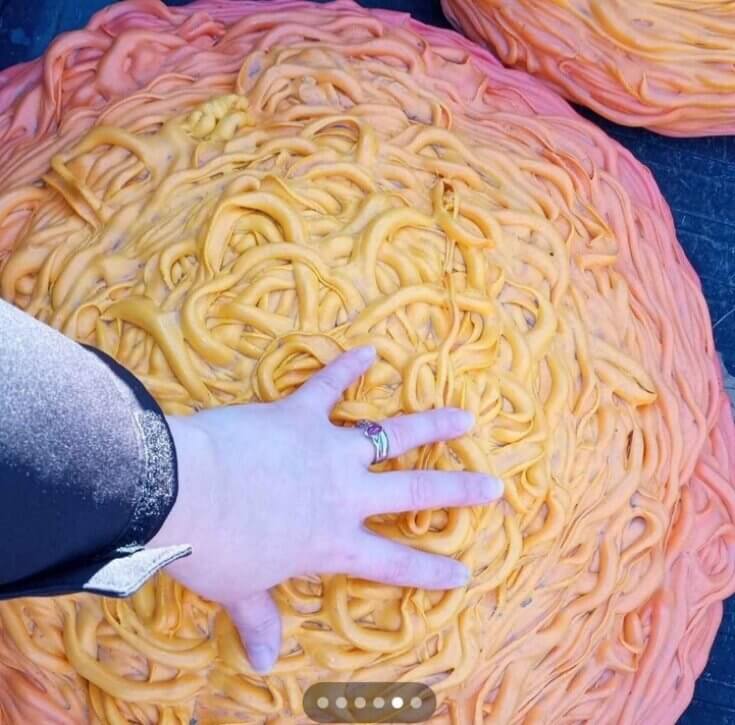 Colorful Stepping Stones for Spaghetti-Lovers With a Yard