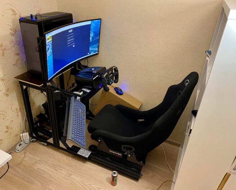 Sim Racing & Driving Games