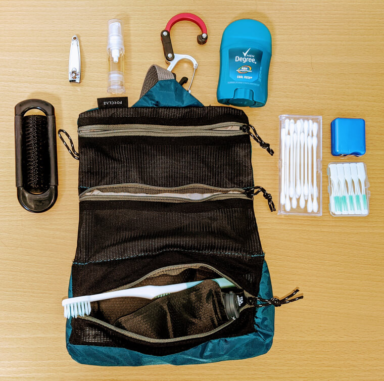 Bolsas para maquiagem e produtos de higiene pessoal mantêm tudo organizado