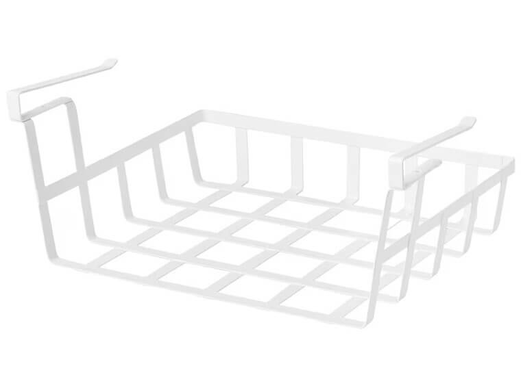 Armazenamento suspenso ou vertical na despensa