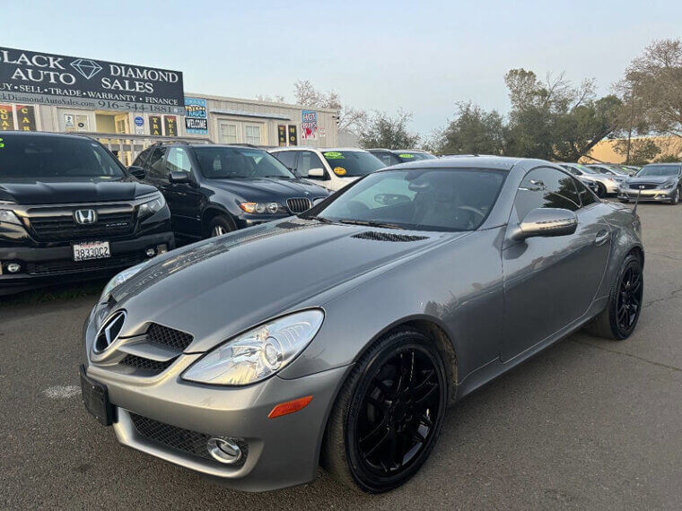 2009 Mercedes-Benz SLK 300 - $18,555