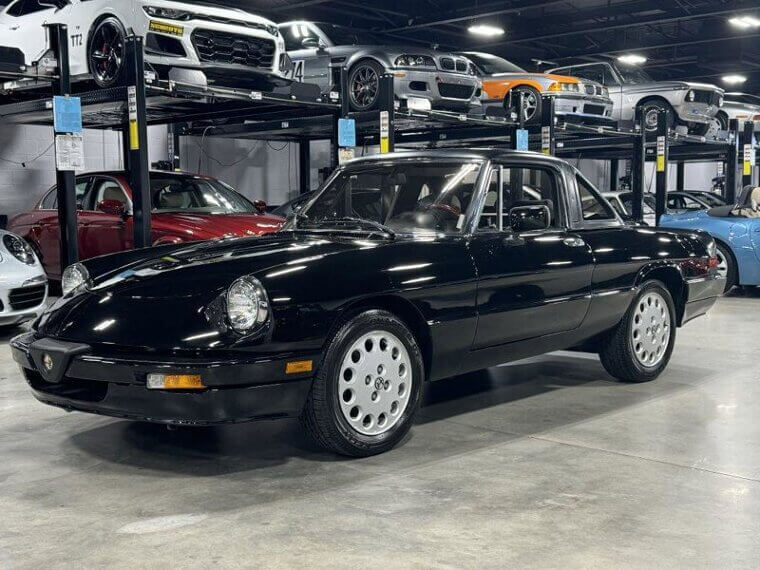 1989 Alfa Romeo Spider Quadrifoglio - $12,900