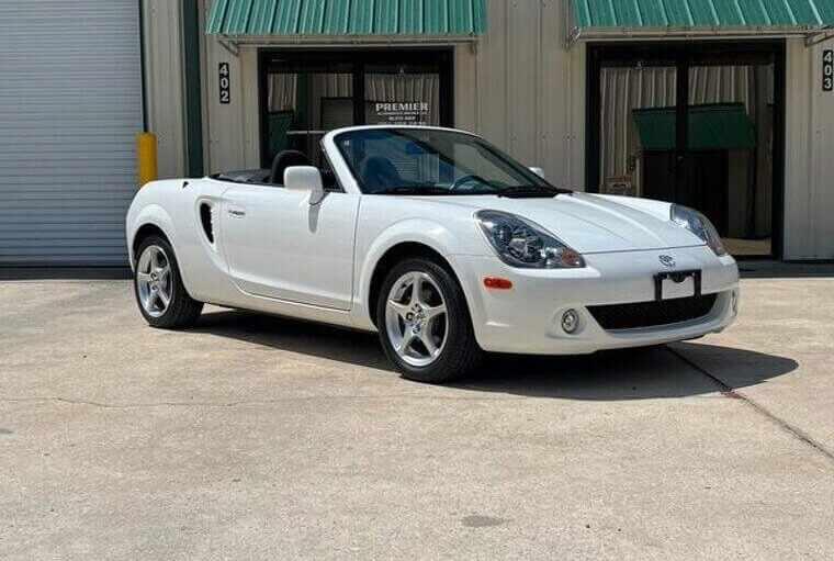 2003 Toyota MR2 Spyder - $25,995