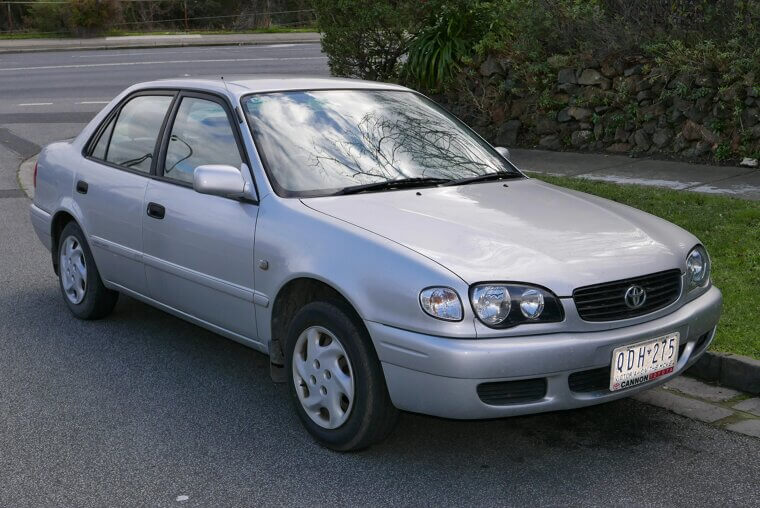 Toyota Corolla (1990s–2000s)
