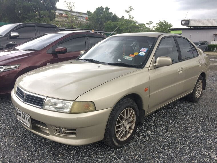 Mitsubishi Lancer (2000s)