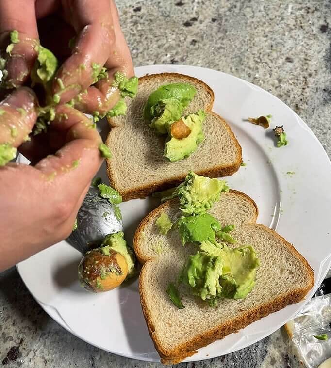 All She Wanted Was for Her Boyfriend to Cut an Avocado