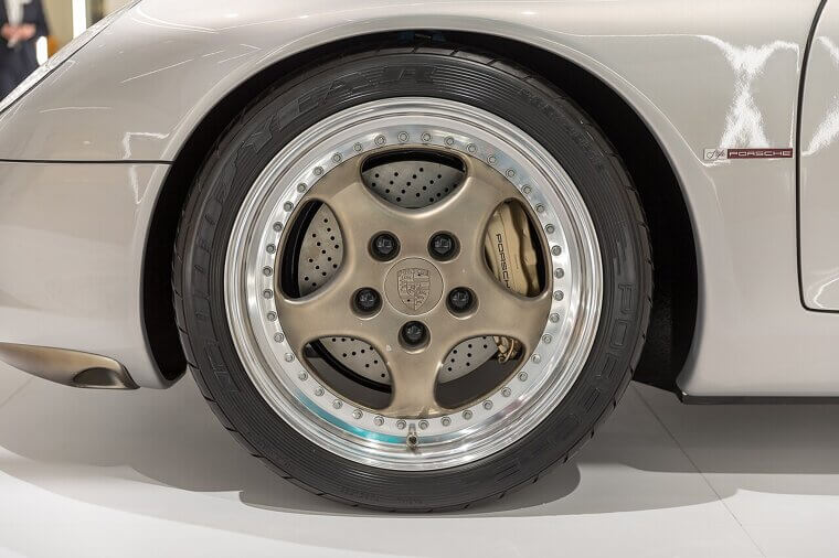 You Should Replace All Tires at Once