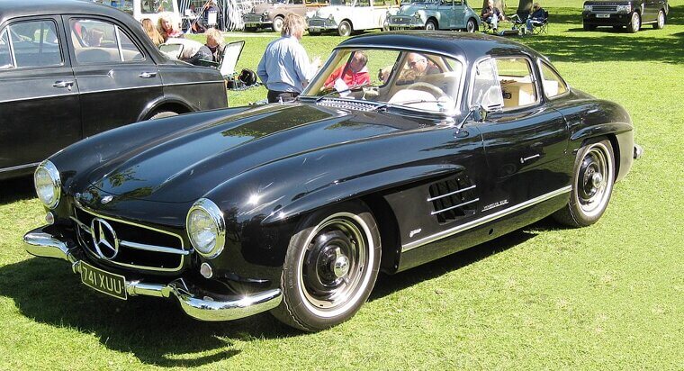Mercedes-Benz 300SL Gullwing (1954–1957)