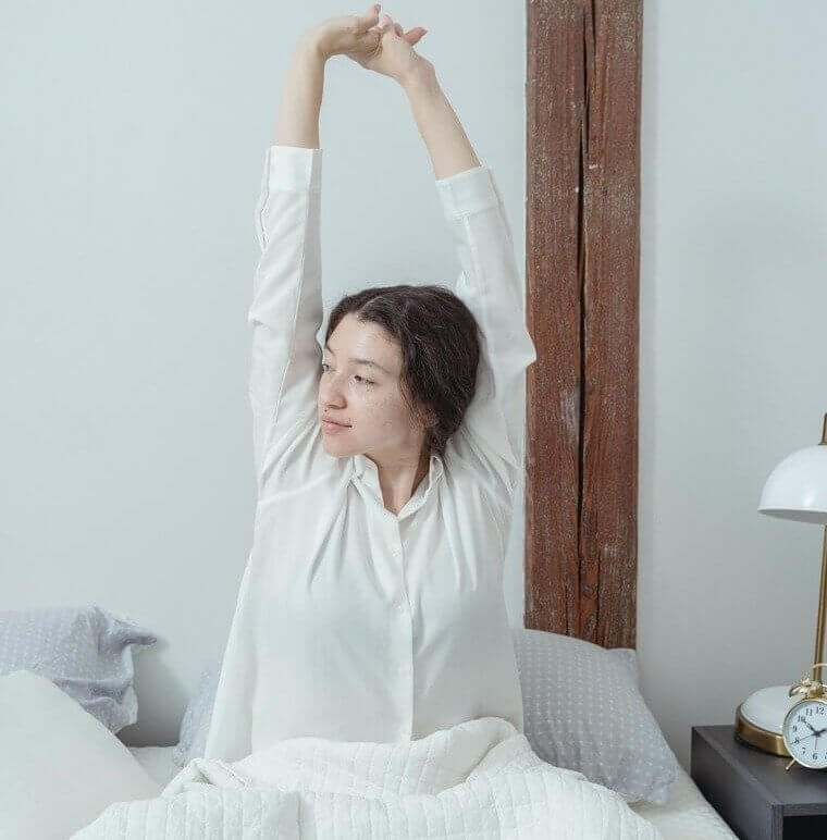 Miranda Decided to Wear the New Pin for Her Job Interview