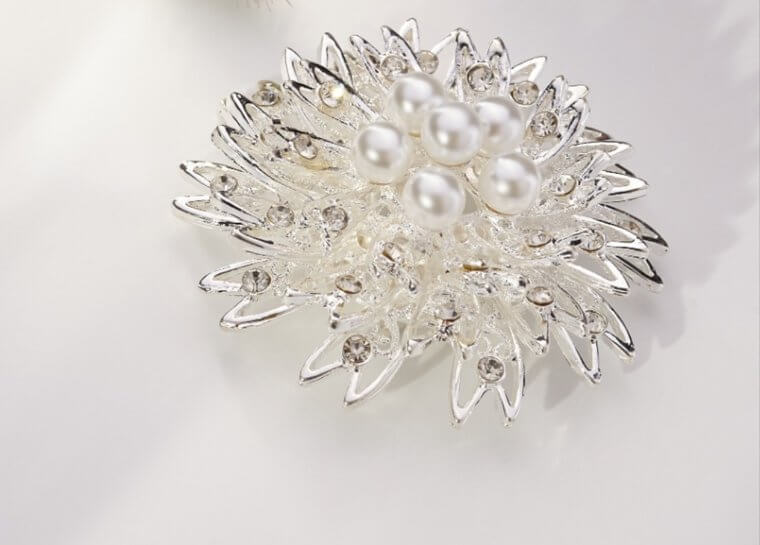 She Found Jewelry That Didn't Belong to Her