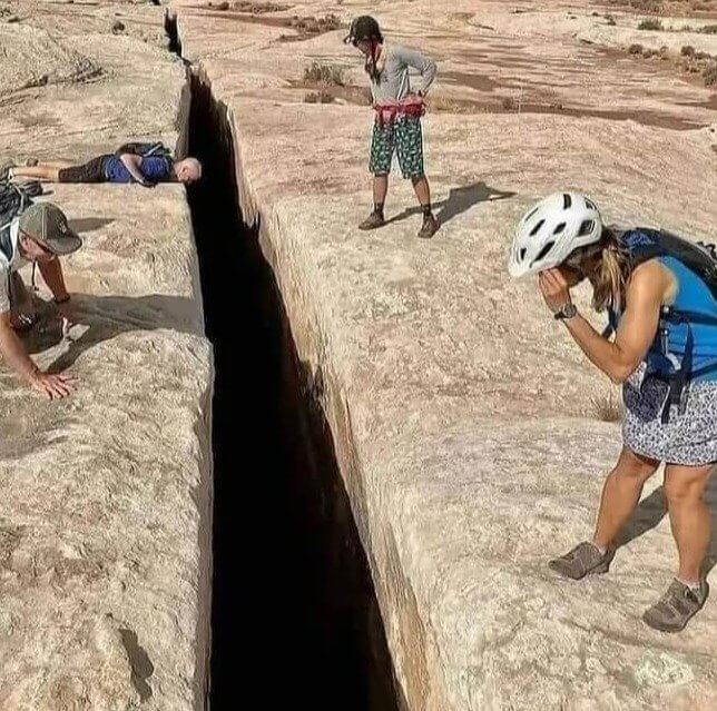 まさに奈落の底