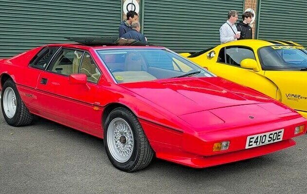 Lotus Esprit