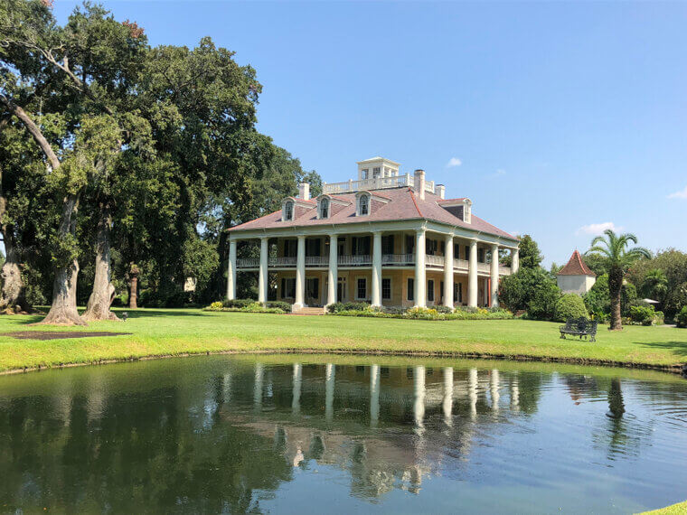Gone With the Wind: The Historic Twelve Oaks at the Twelve Oaks Bed & Breakfast, Georgia