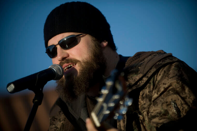 "Knee Deep" Zac Brown Band: Fleeing Severe Responsibilities and Experiencing a Massive Breakdown