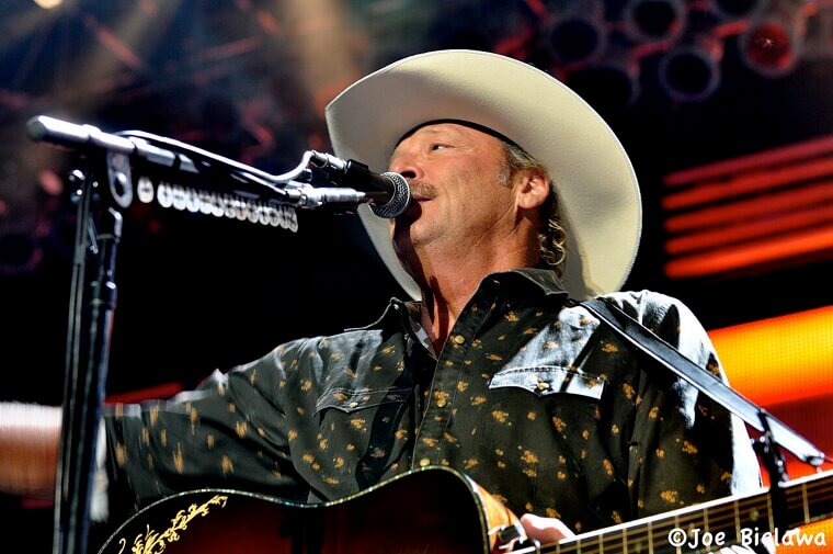 "Chasin' That Neon Rainbow" Alan Jackson: The Grueling Destitute Reality of Chasing Music Industry Fame