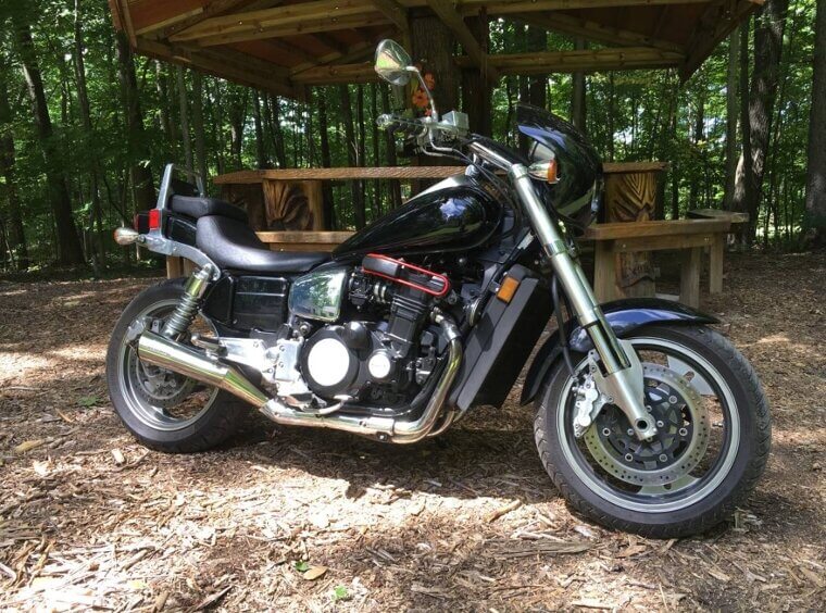1985 Kawasaki Eliminator 900