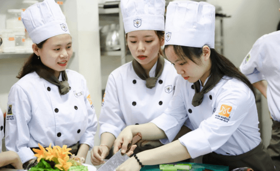 Culinary Students Share Their Best Tricks To Cook Restaurant Quality Food At Home