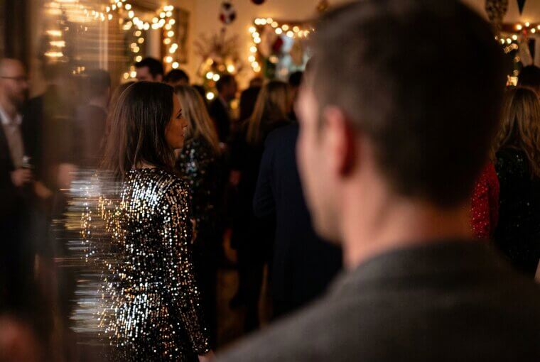 Sequins Hijack Your Peripheral Vision