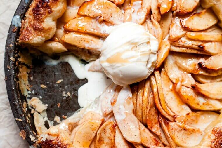Apple Pie With Ice Cream