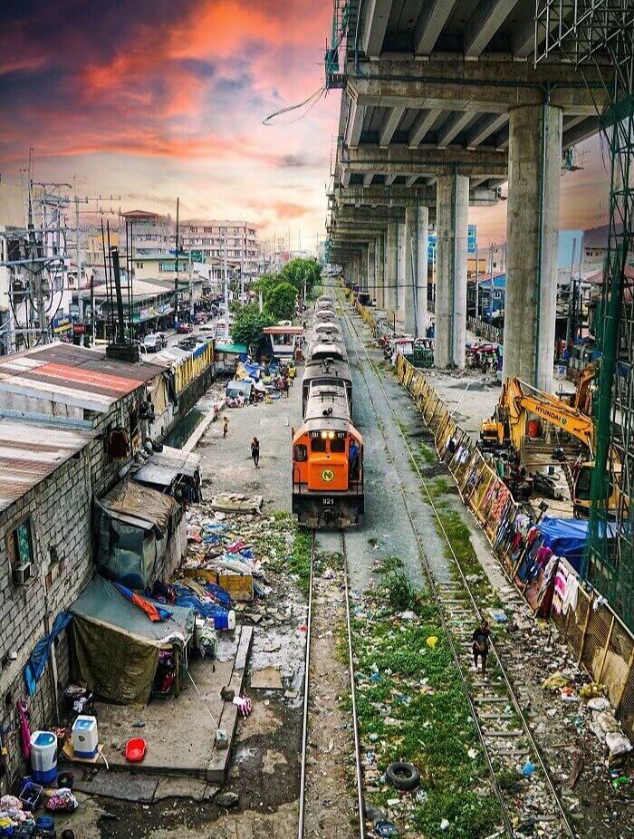 Sunset by the Metro in Manila, Philippines