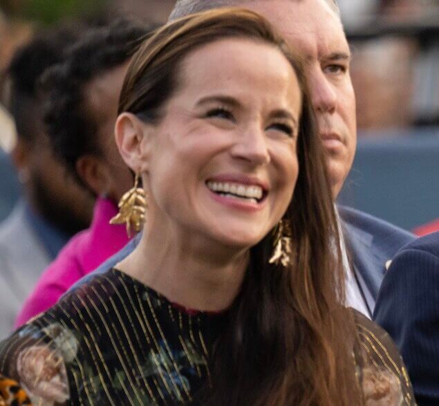 The Social Worker With a "Livelihood" in Fashion