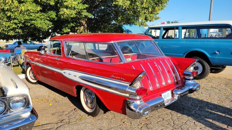 1957 Pontiac Safari