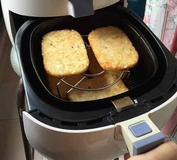 食材を積み重ねるが、詰め込み過ぎは禁物