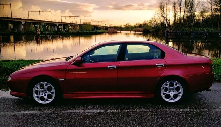 Alfa Romeo 166