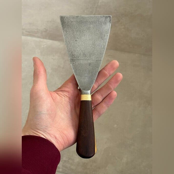 The Classic Putty Knife for Every Repair