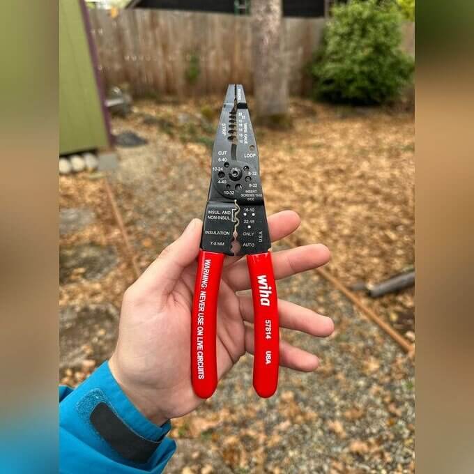 The Wire Stripper Every Electrician Trusts