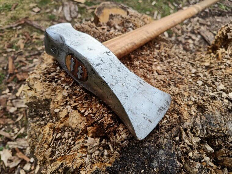A Solid Splitting Maul for Firewood Season
