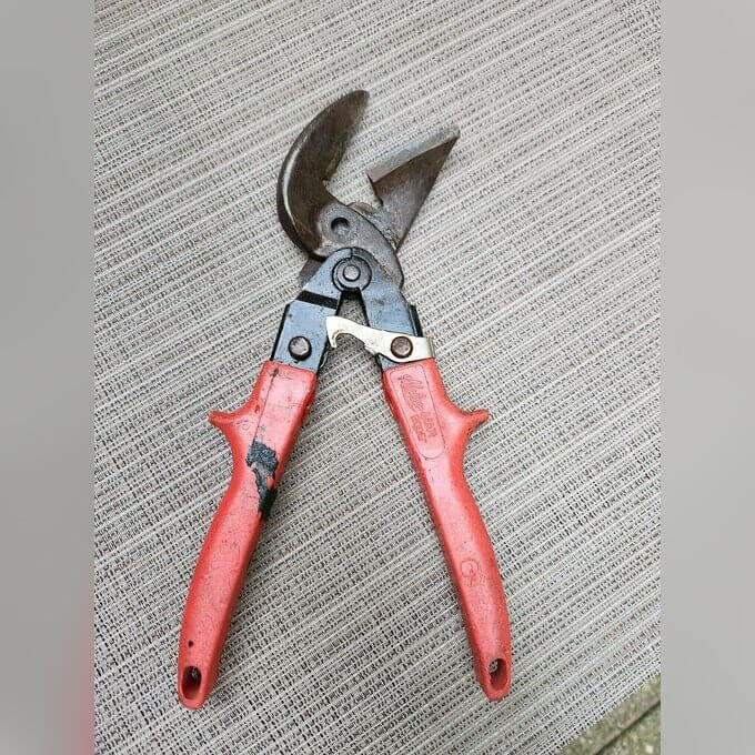 A Solid Tin Snips for Cutting Sheet Metal