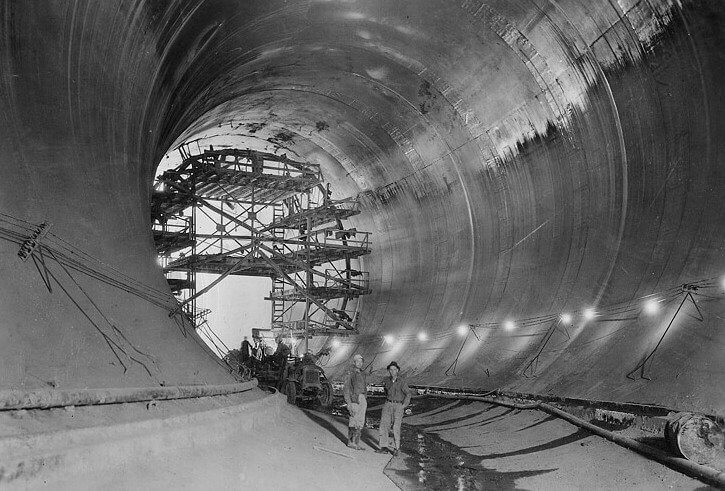 Exploring the Sunken Maze Near the Hoover Dam