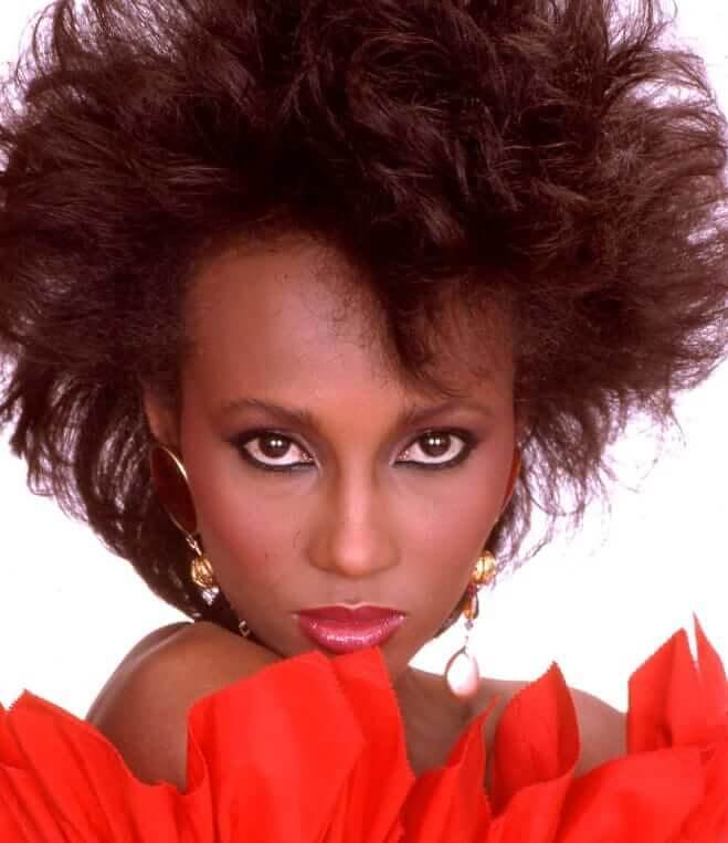 1976: Iman