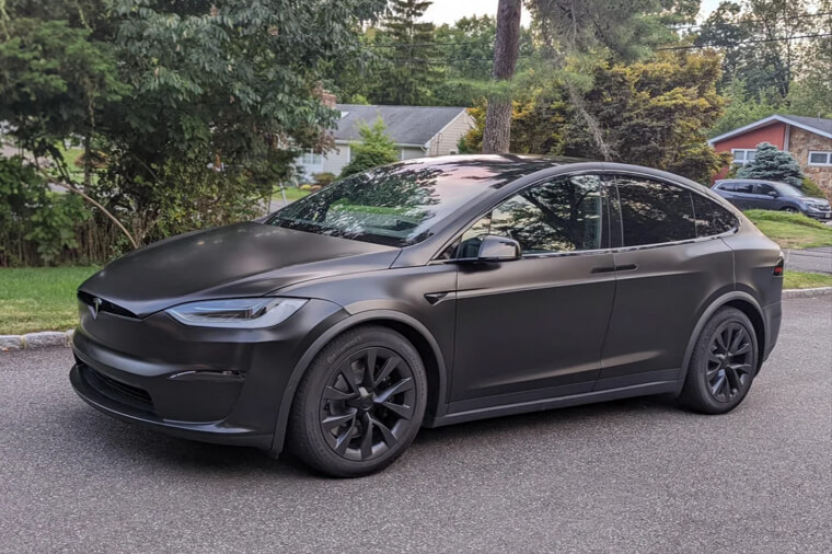 Tesla Model X (2016–2018)