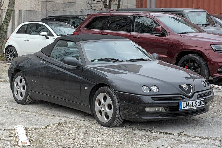 Alfa Romeo Spider (916)