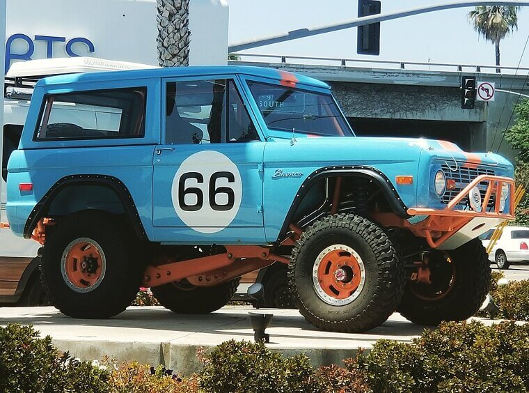 Ford Bronco (Early Gen) (1966–1977)
