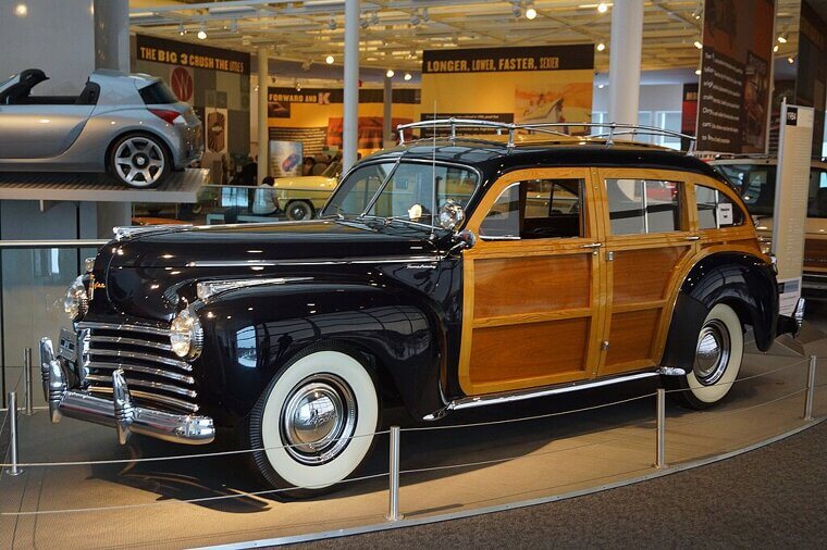 Chrysler Town & Country Woody Wagon (1940s–1950s)