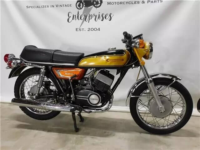 1972 Yamaha DS7 250 – $1,750